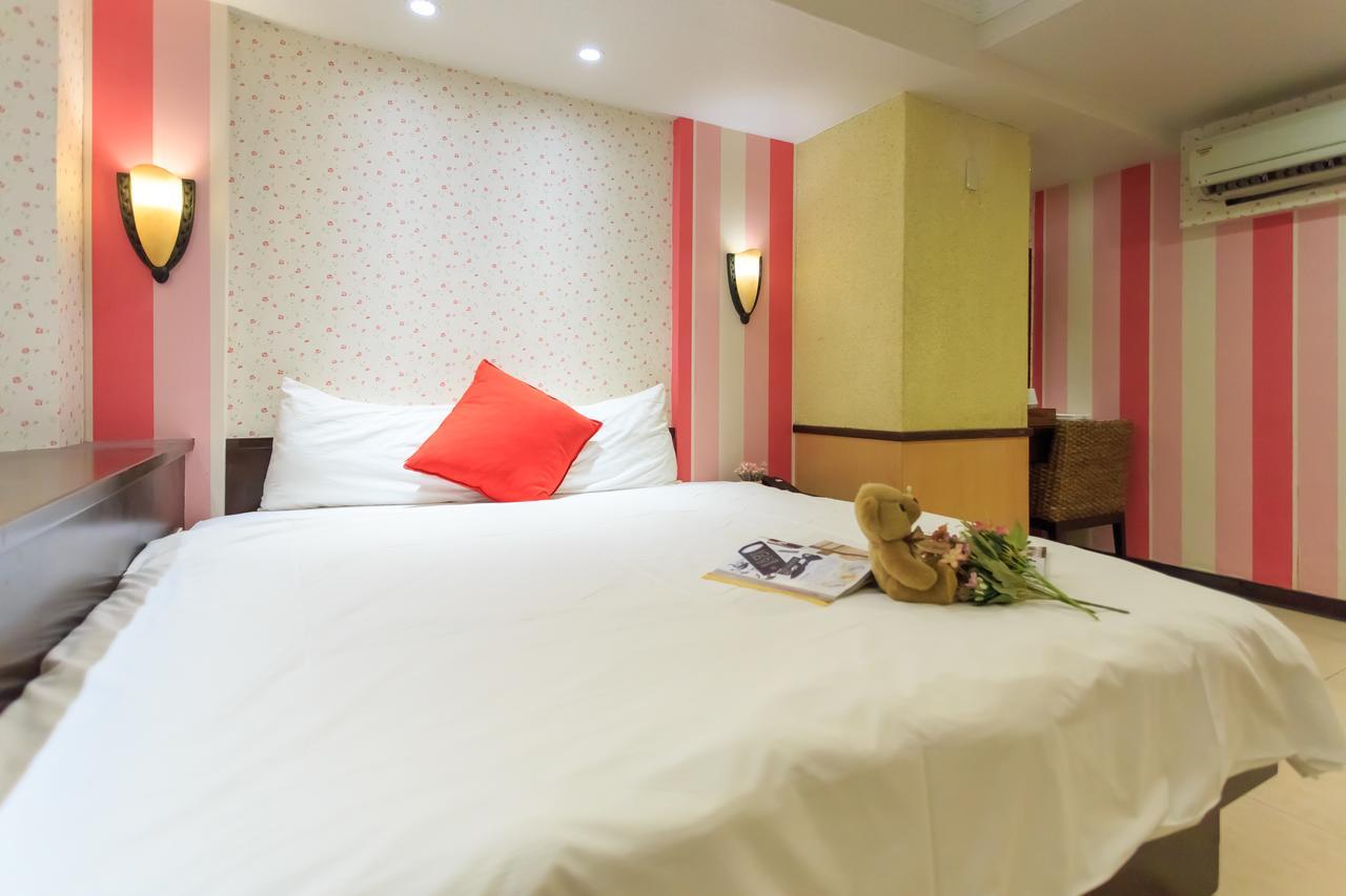 Easy Stay Inn Kaohsiung Exterior photo